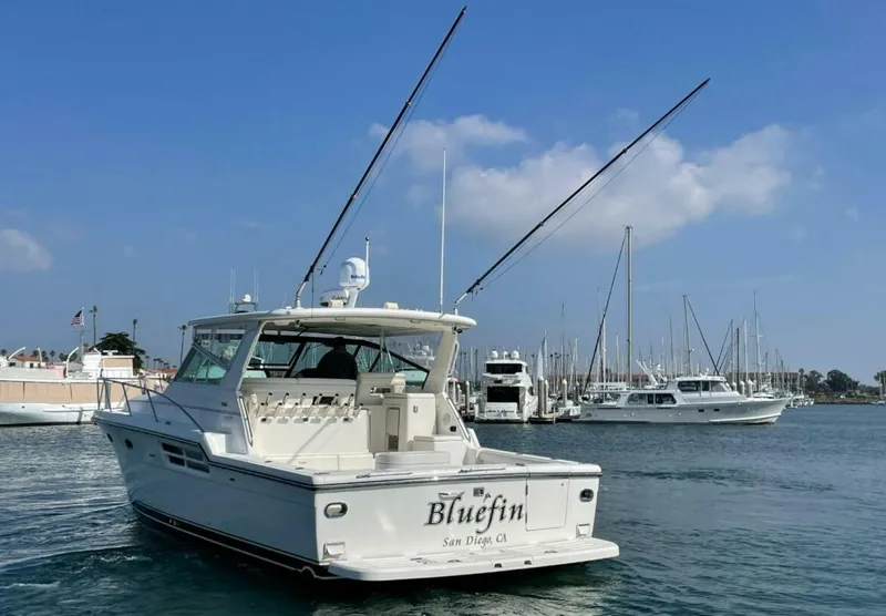 Slide: The Image of 2000 Tiara 41 Open - 5685645