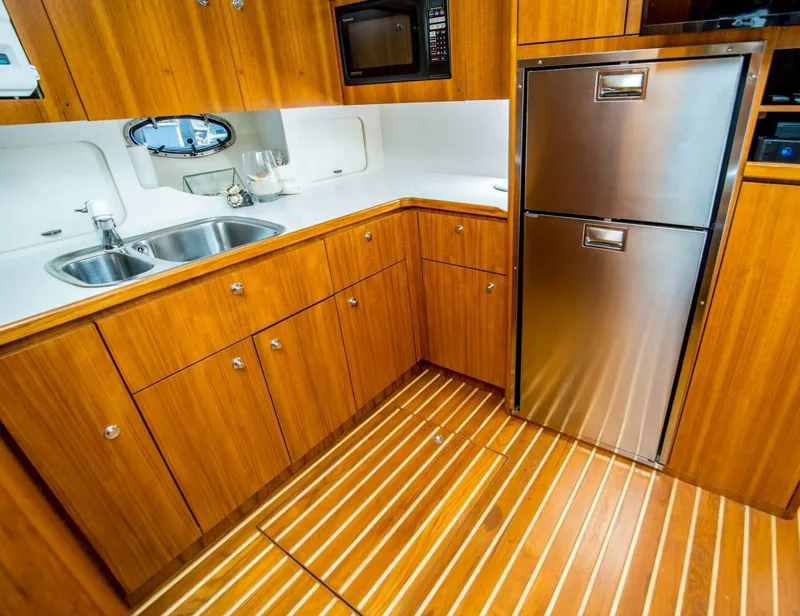 Slide: The Image of 2000 Tiara 41 Open - Galley - 5685366