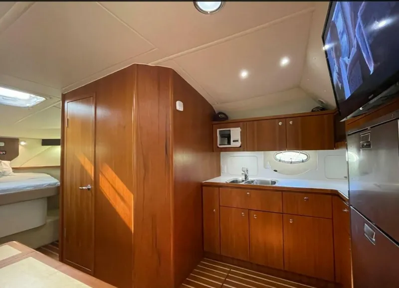 Slide: The Image of 2000 Tiara 41 Open - 5685636