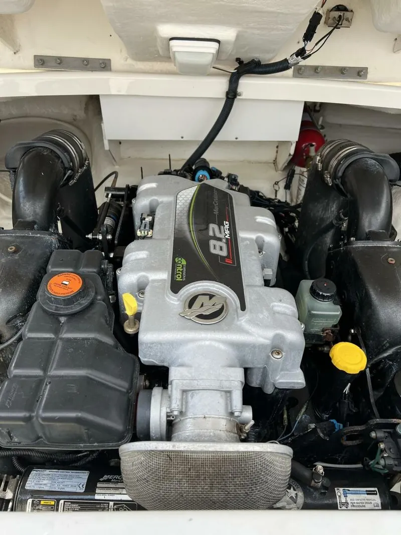 Slide: The Image of Sea Ray 27SLX 2011 - 5566200