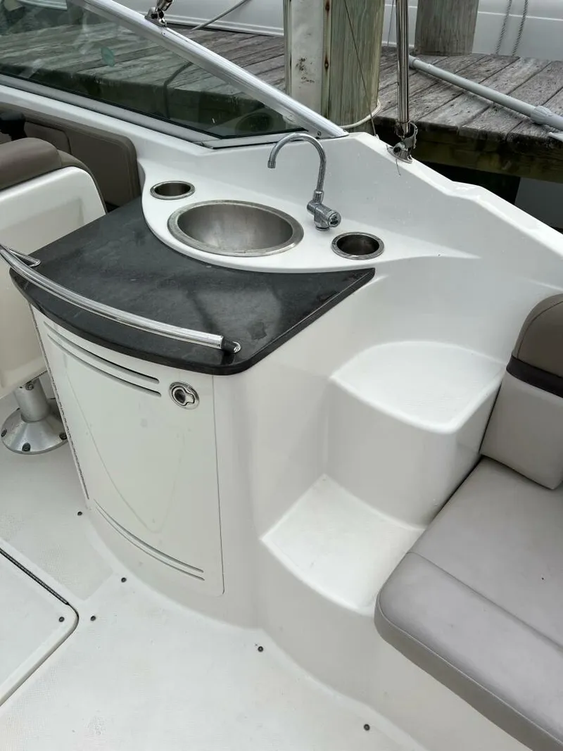 Slide: The Image of Sea Ray 27SLX 2011 - 5566210