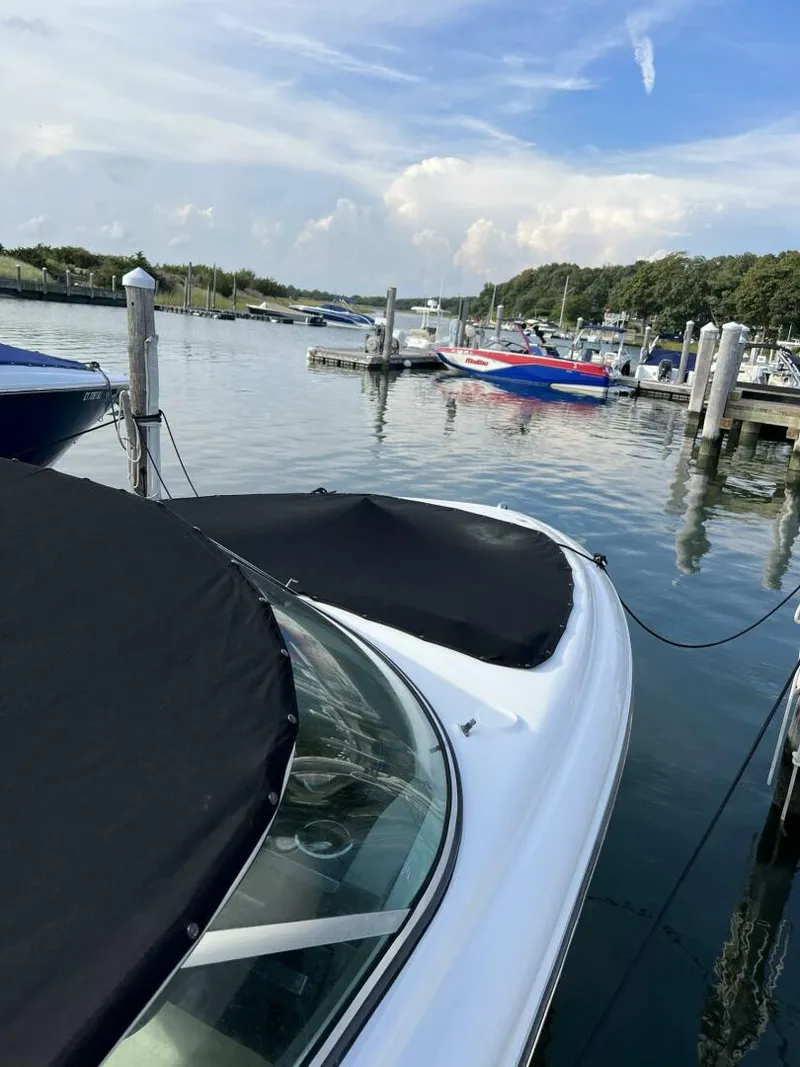 Slide: The Image of Sea Ray 27SLX 2011 - 5566193