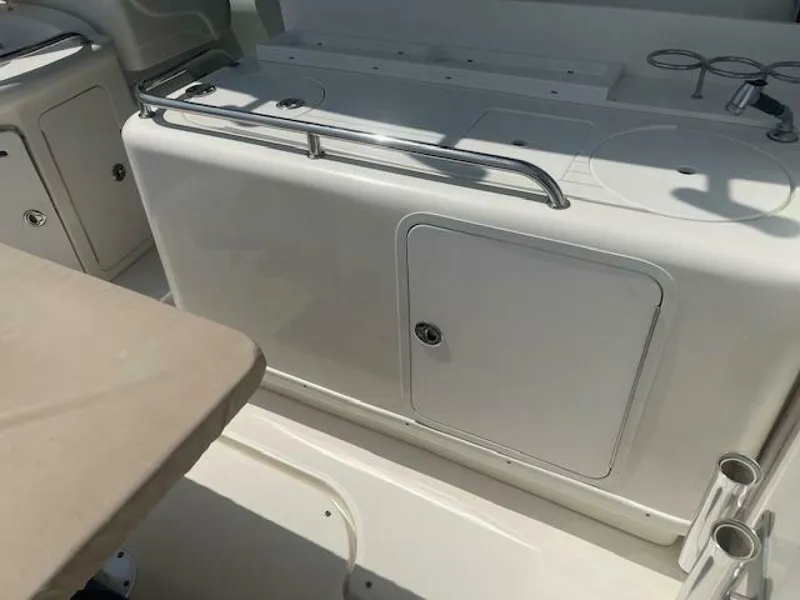 Slide: The Image of Sea Ray 34 Sportsman 2006 - 5566549