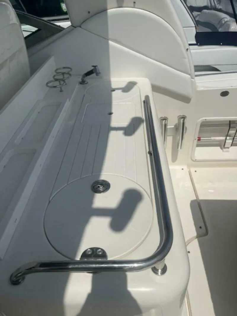 Slide: The Image of Sea Ray 34 Sportsman 2006 - 5566552