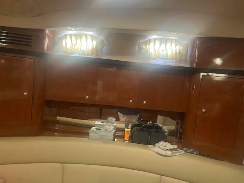 Slide: The Image of Sea Ray 34 Sportsman 2006 - 5566563