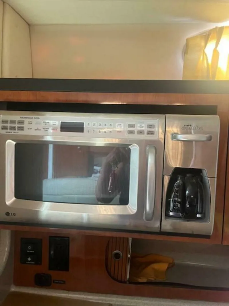 Slide: The Image of Sea Ray 34 Sportsman 2006 - 5566569