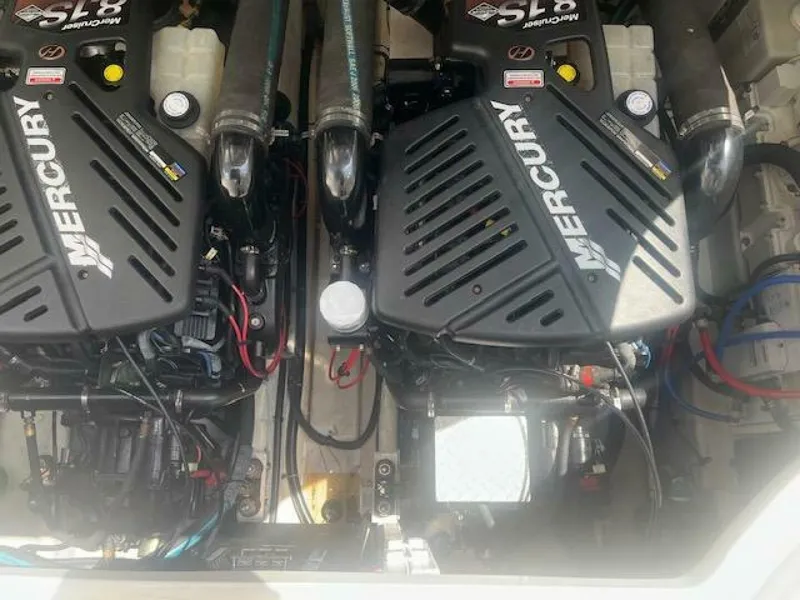 Slide: The Image of Sea Ray 34 Sportsman 2006 - 5566573