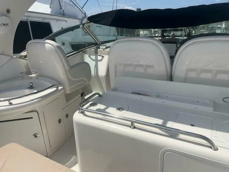Slide: The Image of Sea Ray 34 Sportsman 2006 - 5566545