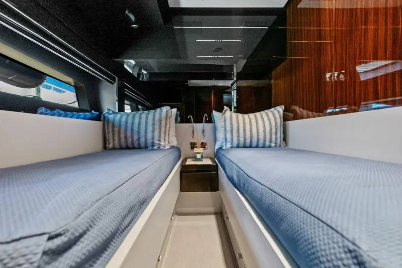 Slide: The Image of Riva Perseo Super 2024 - 5567134