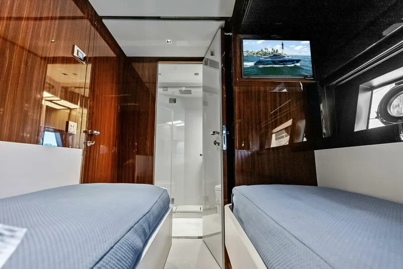 Slide: The Image of Riva Perseo Super 2024 - 5567135