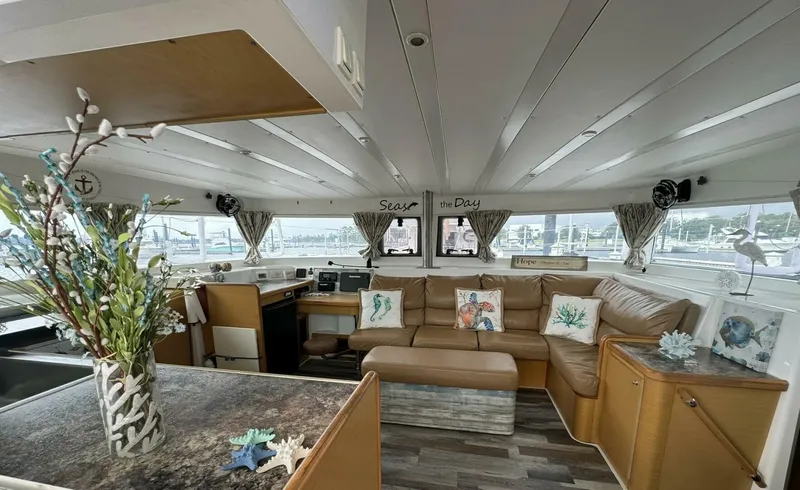 Slide: The Image of Salon - Fwd - 5567287