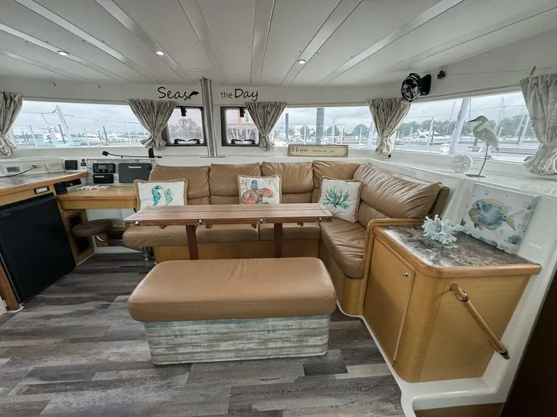 Slide: The Image of Lagoon 420 2008 - 5567278