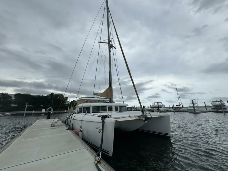 Slide: The Image of Lagoon 420 2008 - 5567264