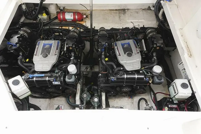 Slide: The Image of Sea Ray 310 Sundancer 2010 - 5568478