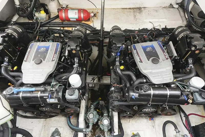 Slide: The Image of Sea Ray 310 Sundancer 2010 - 5568479