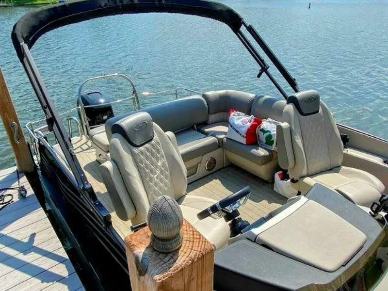 Slide: The Image of Harris 250 Grand Mariner Single Lounging Double Tritoon 2018 - 5568683