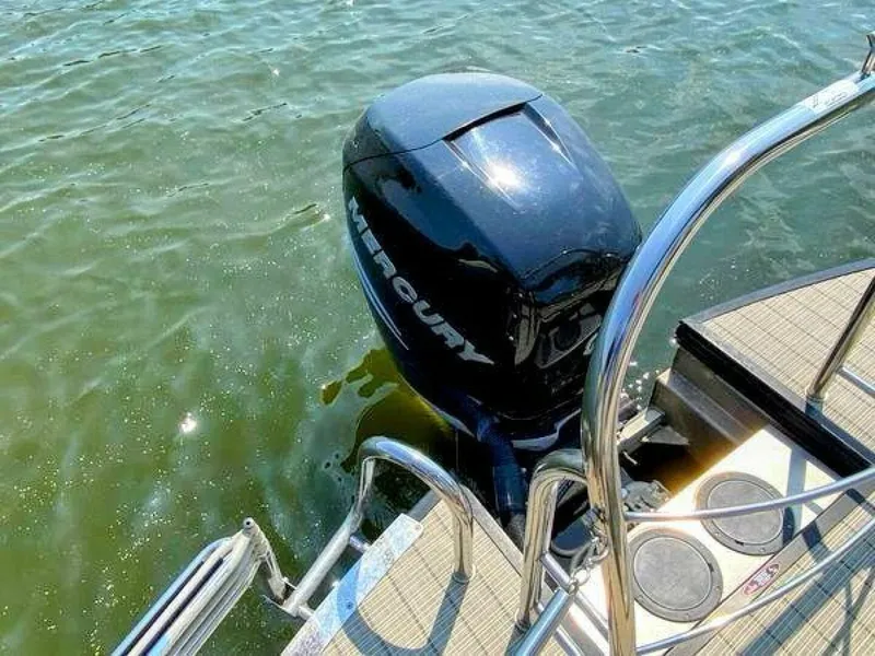 Slide: The Image of Harris 250 Grand Mariner Single Lounging Double Tritoon 2018 - 5568691