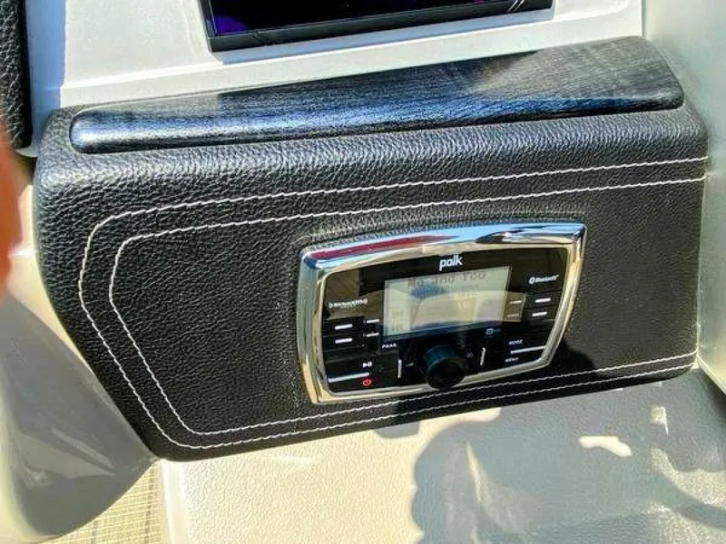 Slide: The Image of Harris 250 Grand Mariner Single Lounging Double Tritoon 2018 - 5568693