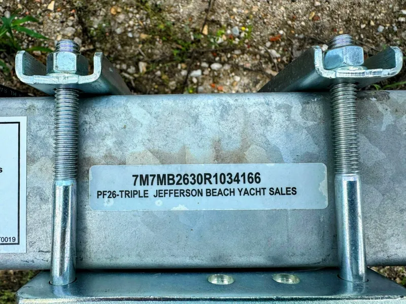 Slide: The Image of Harris 250 Grand Mariner Single Lounging Double Tritoon 2018 - 5568700