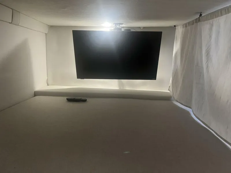 Slide: The Image of Regal 26 Express 2024 - 5568897