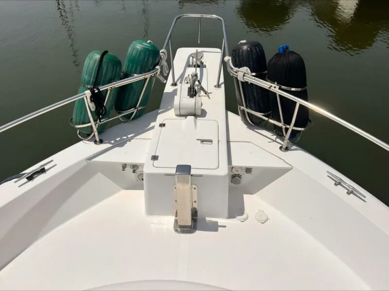 Slide: The Image of Mainship 430 Trawler 2002 - 5568962