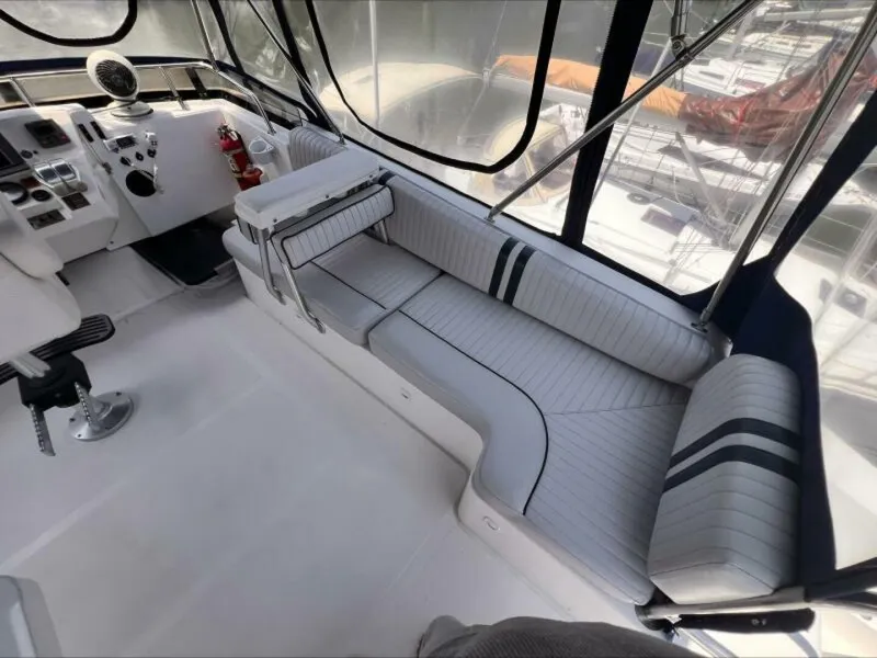 Slide: The Image of Mainship 430 Trawler 2002 - 5568978