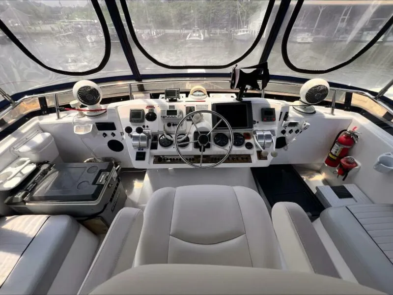 Slide: The Image of Mainship 430 Trawler 2002 - 5568980