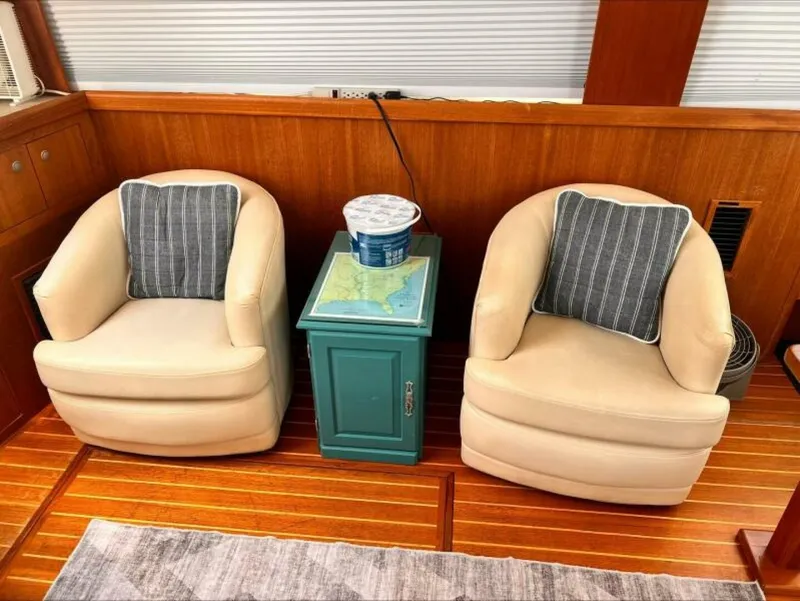 Slide: The Image of Mainship 430 Trawler 2002 - 5568934