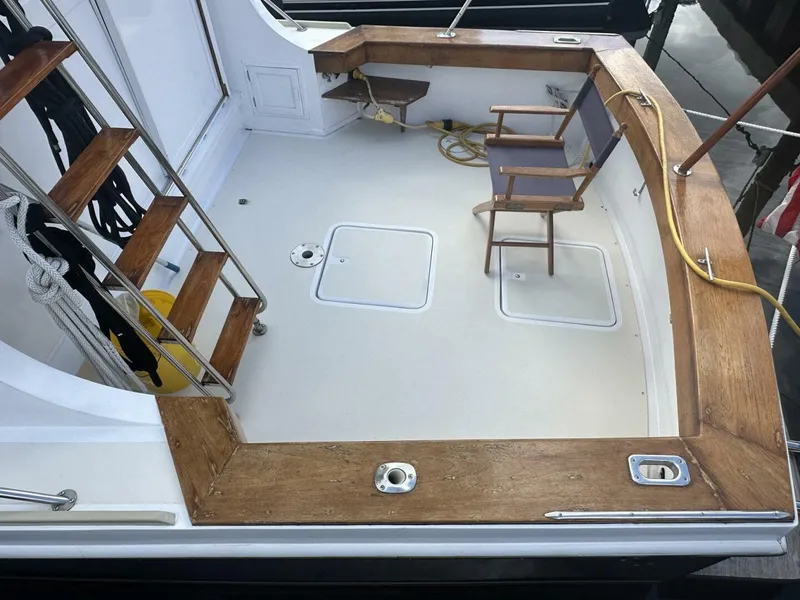 Slide: The Image of Nauset 36 Trawler 1989 - 5569215