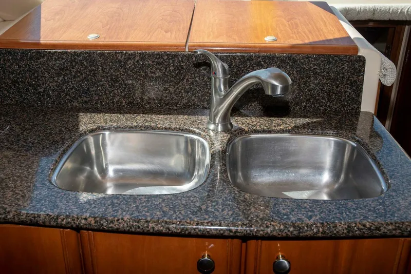 Slide: The Image of Meridian 411 Sedan 2006 - 5569895