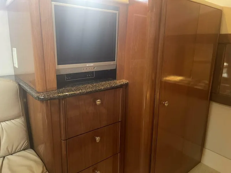 Slide: The Image of Meridian 411 Sedan 2006 - 5569903