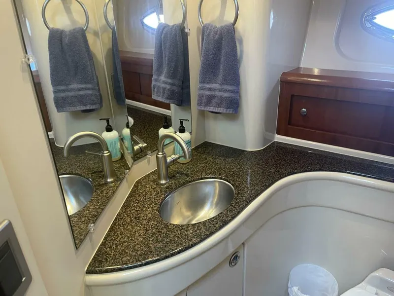 Slide: The Image of Meridian 411 Sedan 2006 - 5569936