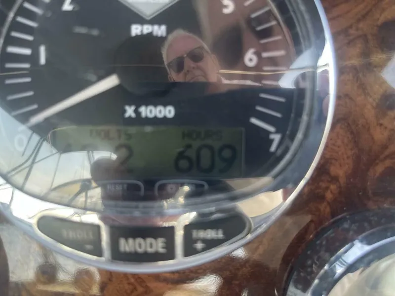 Slide: The Image of Meridian 411 Sedan 2006 - 5569962