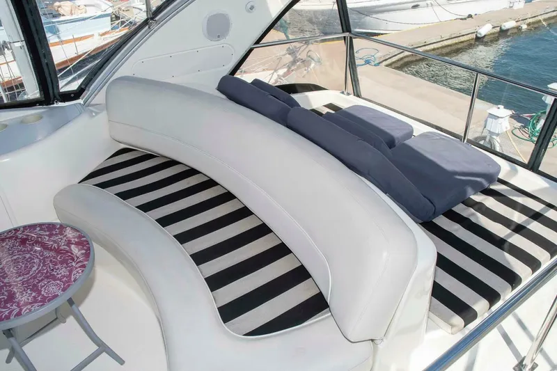 Slide: The Image of Meridian 411 Sedan 2006 - 5569966