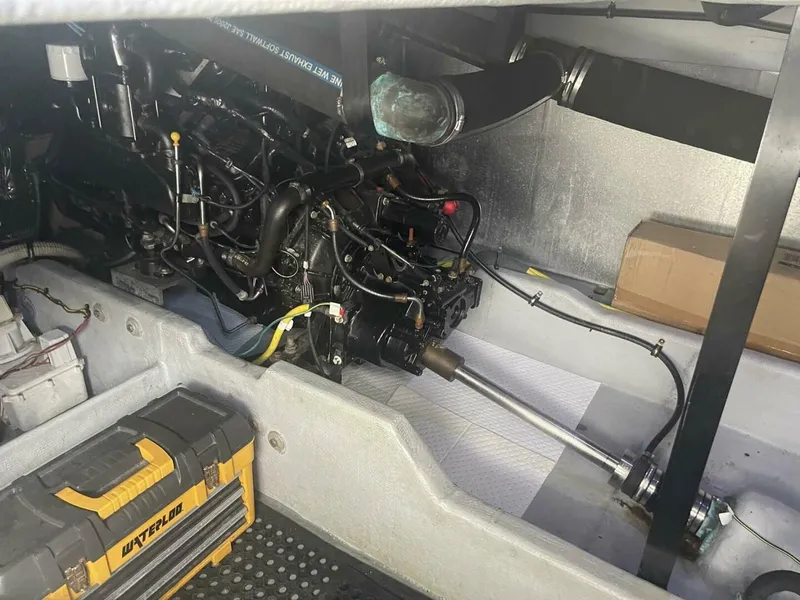 Slide: The Image of Meridian 411 Sedan 2006 - 5569974