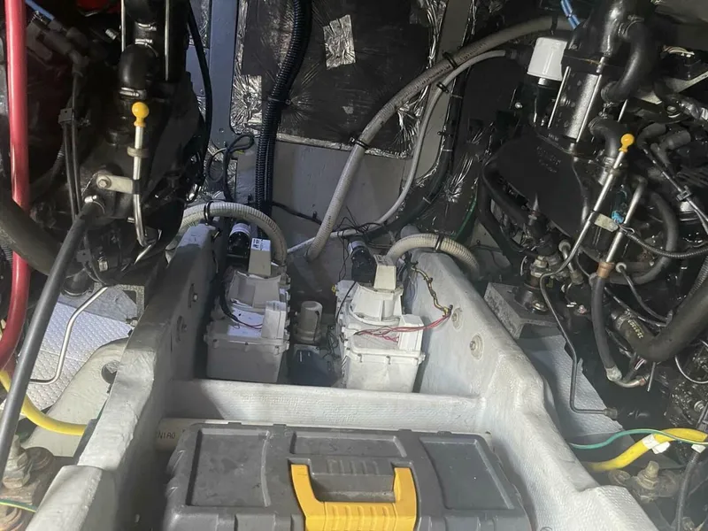 Slide: The Image of Meridian 411 Sedan 2006 - 5569976