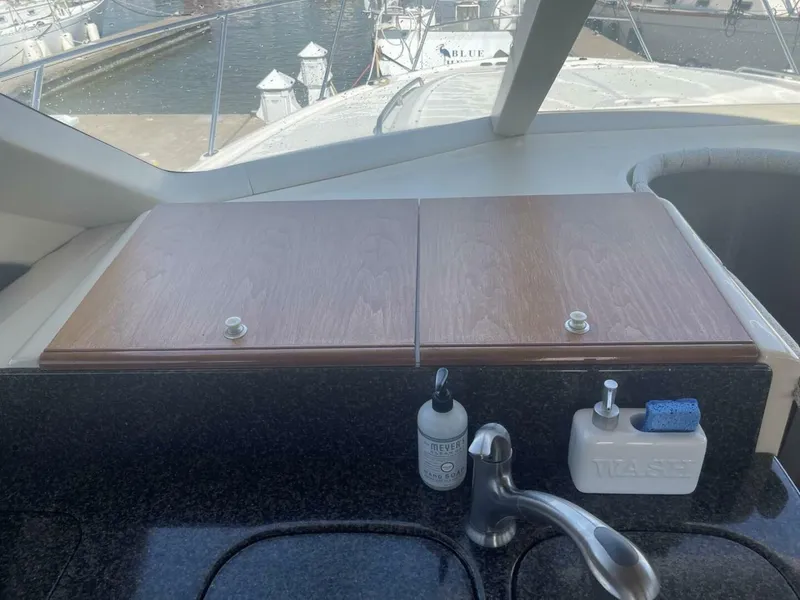 Slide: The Image of Meridian 411 Sedan 2006 - 5569880