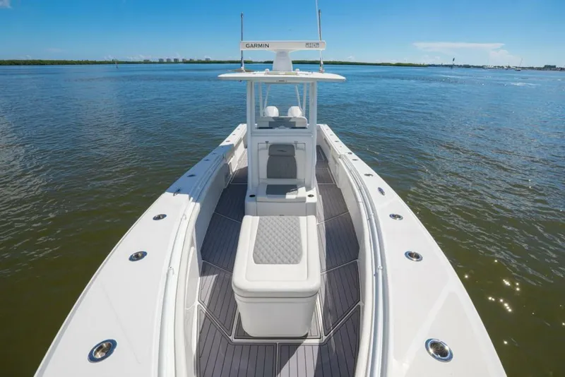 Slide: The Image of Front Runner 33 2023 - 5569518