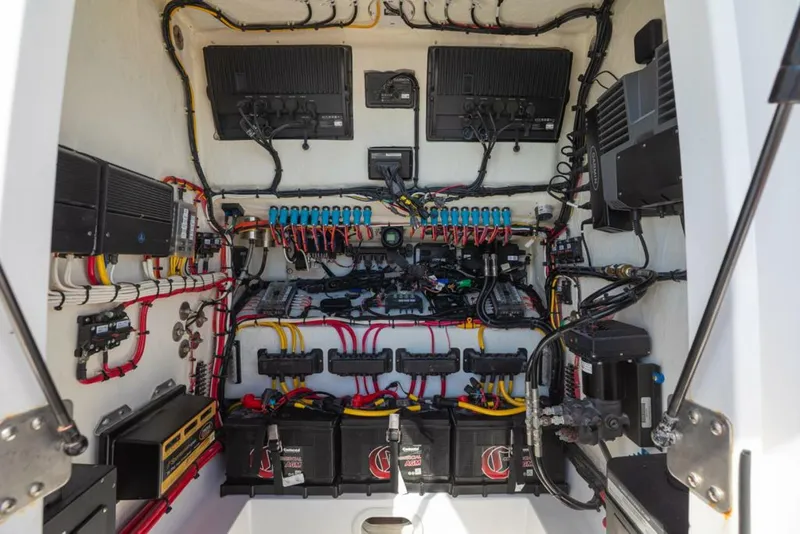 Slide: The Image of Front Runner 33 2023 - 5569527