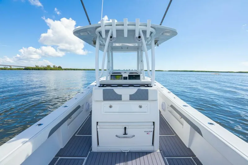 Slide: The Image of Front Runner 33 2023 - 5569508