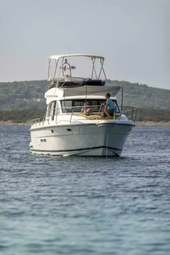 Slide: The Image of Nimbus 405 Flybridge 2025 - 5569647