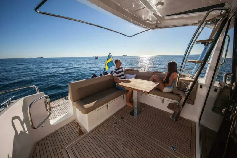 Slide: The Image of Nimbus 405 Flybridge 2025 - 5569636