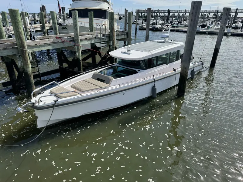 The Image of Axopar 37 XC CROSS CABIN 2022 - 5570037