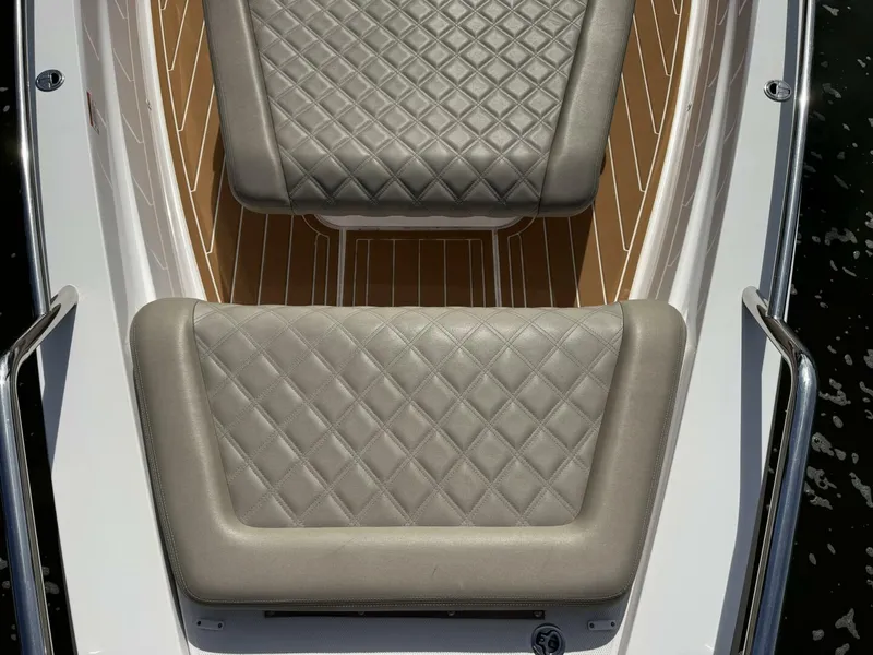 Slide: The Image of Axopar 37 XC CROSS CABIN 2022 - 5570002