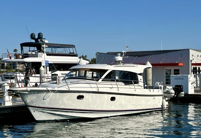 Slide: The Image of Nimbus 365 Coupe 2018 - 5570193