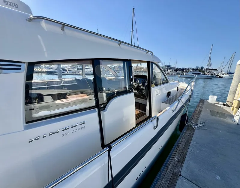 Slide: The Image of Nimbus 365 Coupe 2018 - 5570199