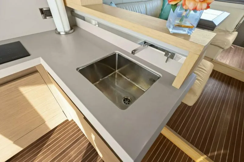 Slide: The Image of 2015 50 Monte Carlo MC5 - Nauti Obsession - 5572291