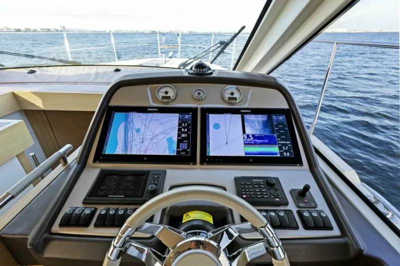 Slide: The Image of 2015 50 Monte Carlo MC5 - Nauti Obsession - 5572301