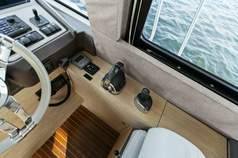 Slide: The Image of 2015 50 Monte Carlo MC5 - Nauti Obsession - 5572302