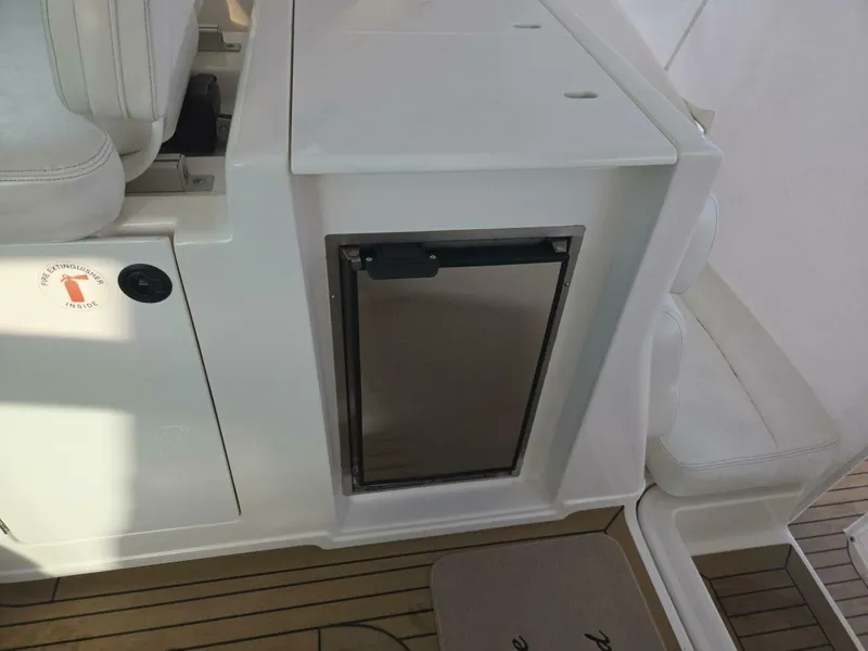 Slide: The Image of Tiara 3800 Express 2001 - 5573411